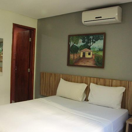 Cr Hotel Bueno - Antigo Hotel Serras De Goyaz Goiânia Exteriör bild A room at the hotel