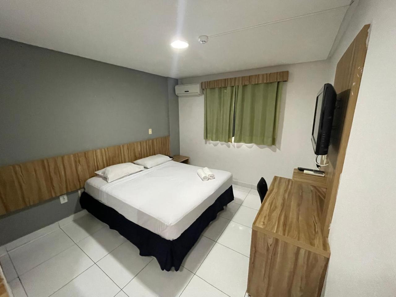 Cr Hotel Bueno - Antigo Hotel Serras De Goyaz Goiânia Exteriör bild